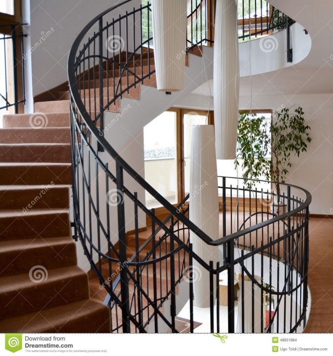 Most Perfect Semi Circle Staircase Design Picture 050