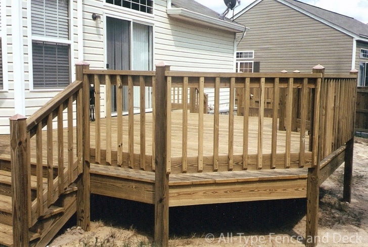 Top Wood Balusters Deck Photo 661