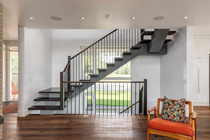 Amazingly Quarter Turn Staircase Design Photo 811