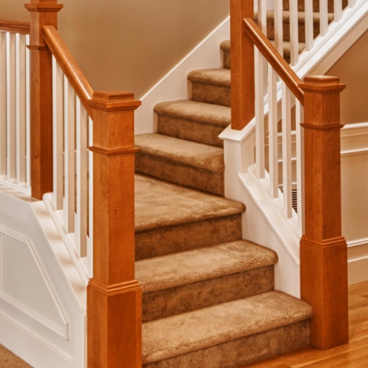 Great Stairway Newel Post Photo 205