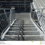 Inspiration Metal Steps Outdoor Image 016