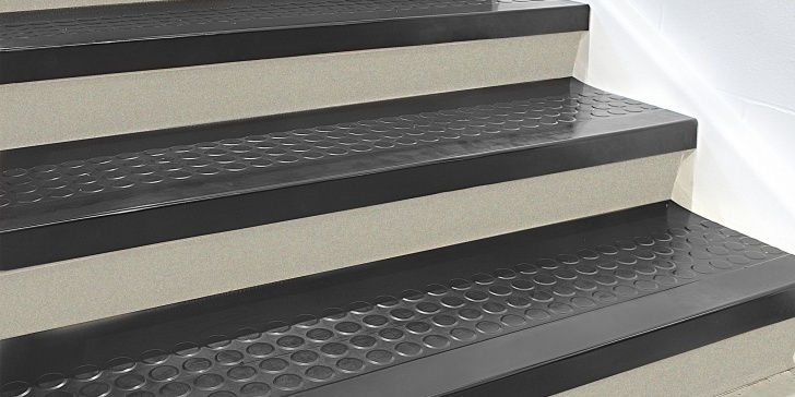 Inspiring Outdoor Rubber Stair Treads Photo 170