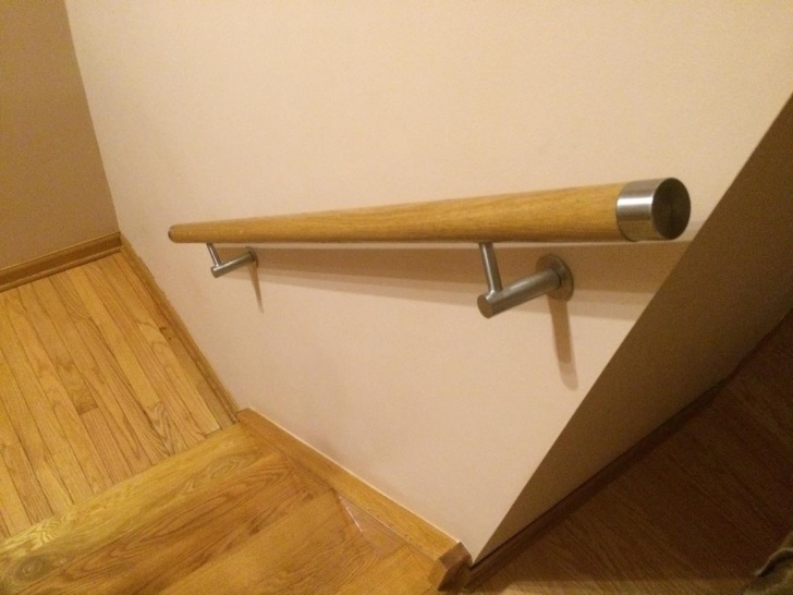 Simple Round Wood Handrail Photo 463