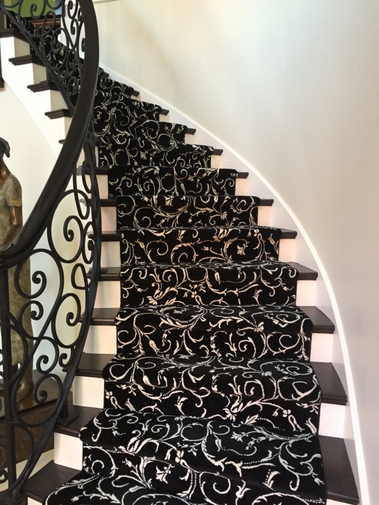 Stylish Patterned Stair Carpet Image 516