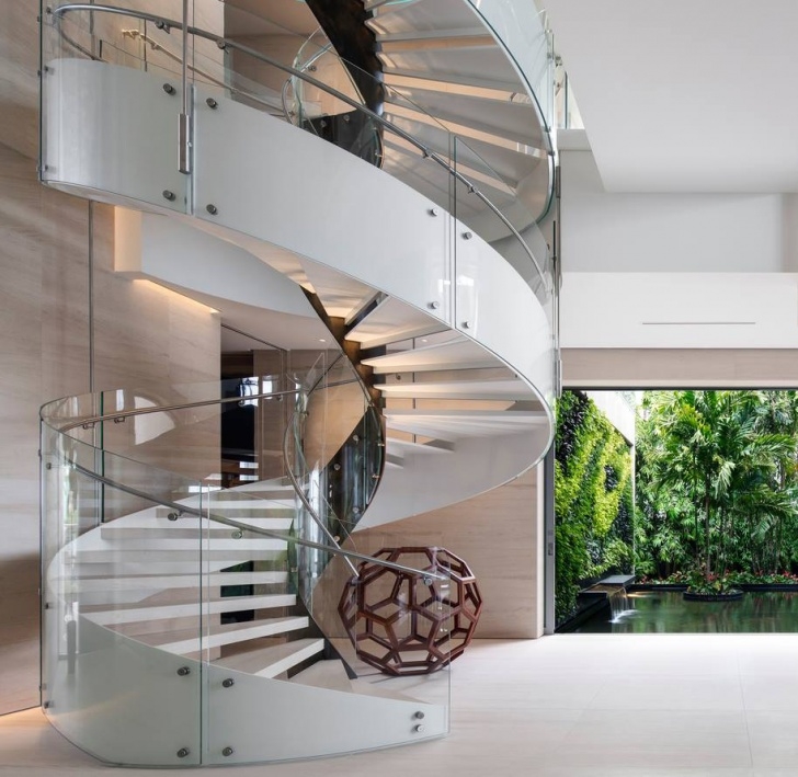 Top Modern Curved Staircase Photo 639